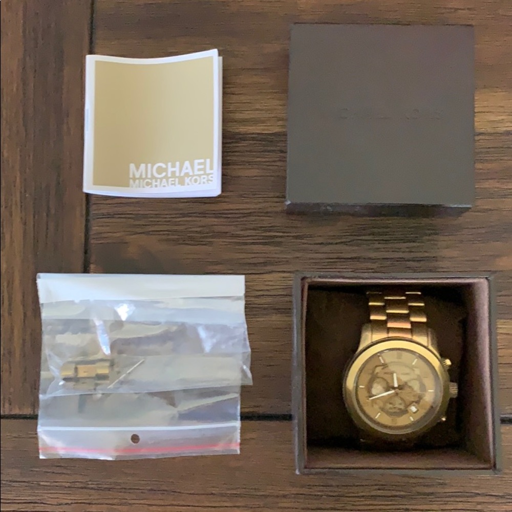 MICHAEL Michael Kors Gold Watch - Picture 5 of 6